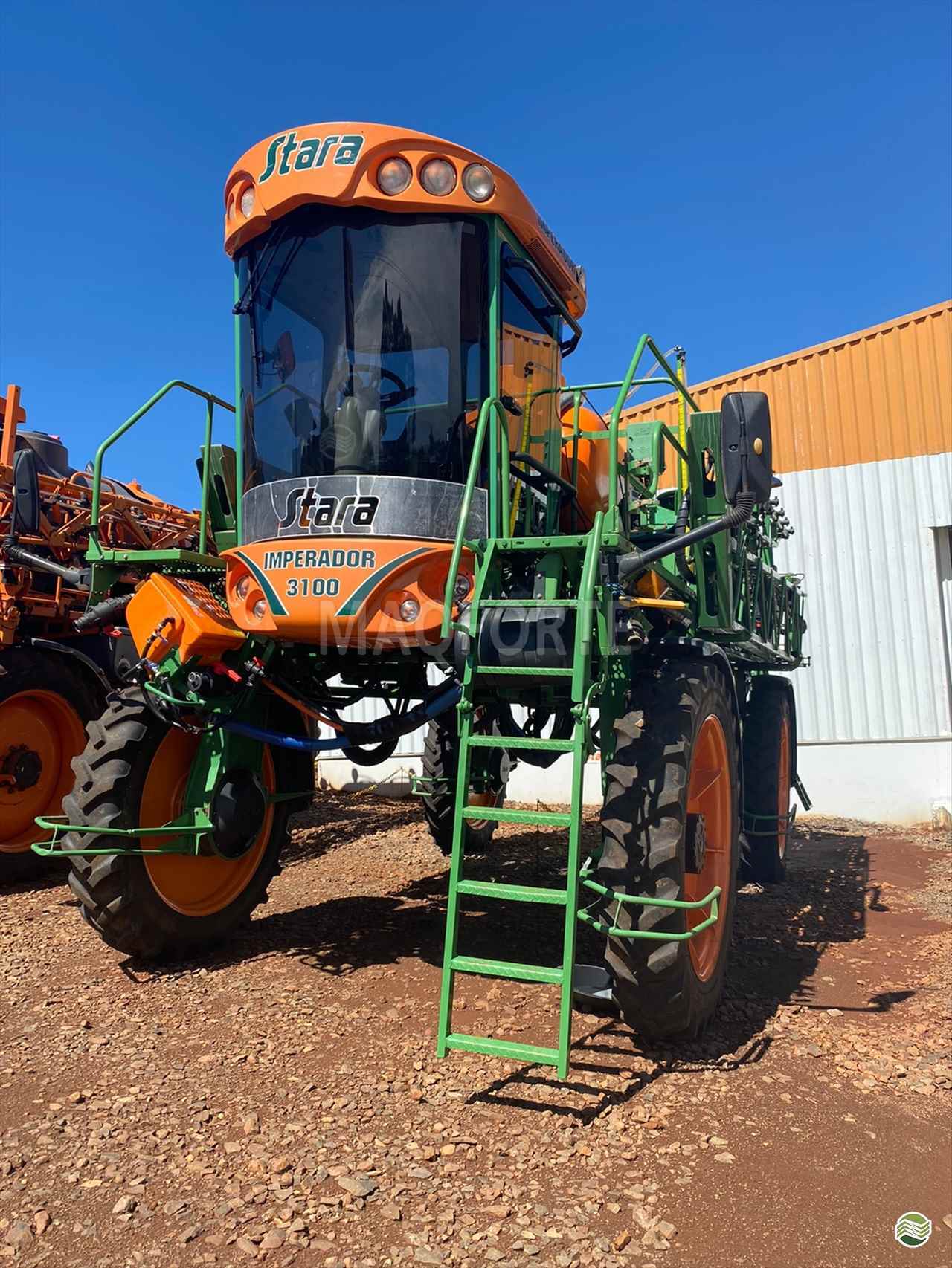 PULVERIZADOR STARA IMPERADOR 3100 Tração 4x4 Maqforte - Stara - Matriz PATO BRANCO PARANÁ PR